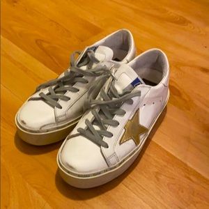 Golden Goose Hi Star Low-Top Sneakers